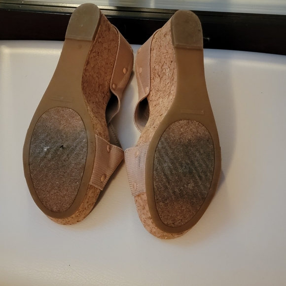 3 for 25 Lucky brand cork platform sandals - Picture 3 of 4